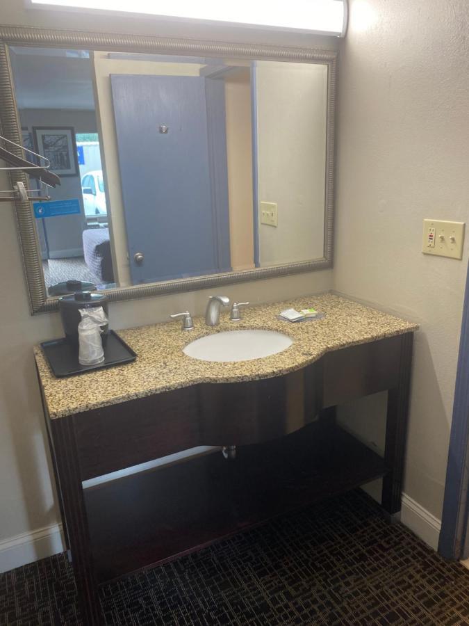 Fairview - Airport Motel Greensboro