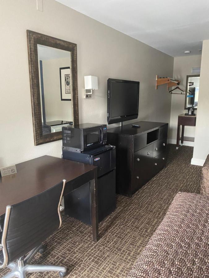 Fairview - Airport Motel